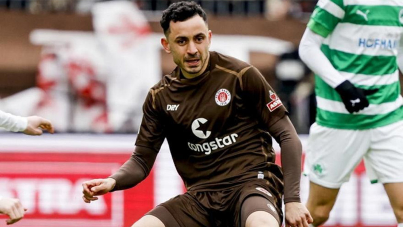 Ο Σάλιακας υπέγραψε την παραμονή της Ζανκτ Πάουλι στην Bundesliga