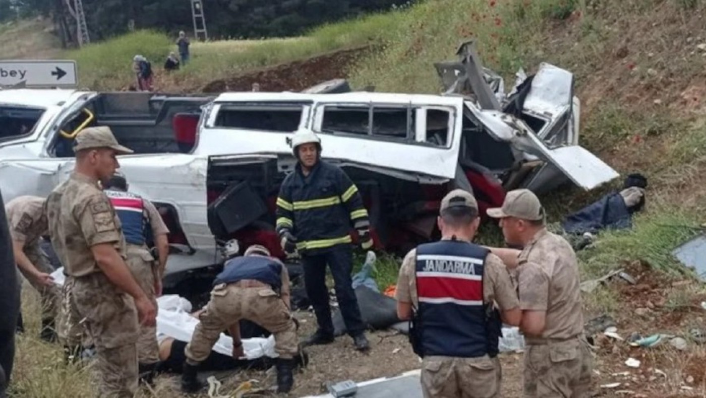 Τουρκία: Σύγκρουση μπετονιέρας με λεωφορείο-8 νεκροί και 11 τραυματίες