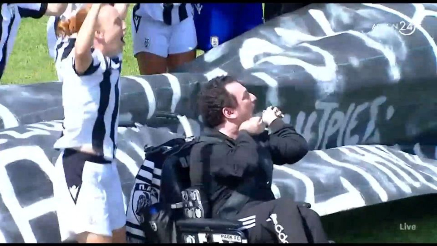 ΠΑΟΚ: Πανηγύρισε με τις παίκτριες και ο Γιαννάκης για τον 19ο τίτλο