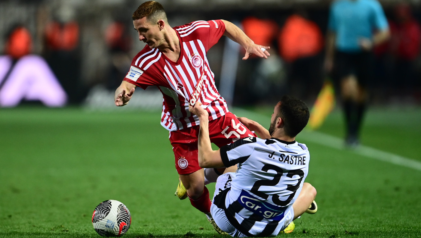 Το σχέδιο του Λουτσέσκου για να μπει STOP στον Ποντένσε