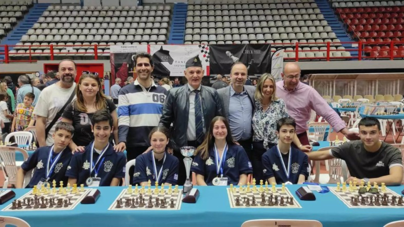 Πρωταθλητές στο σκάκι μαθητές Γυμνασίου από τη Θεσσαλονίκη