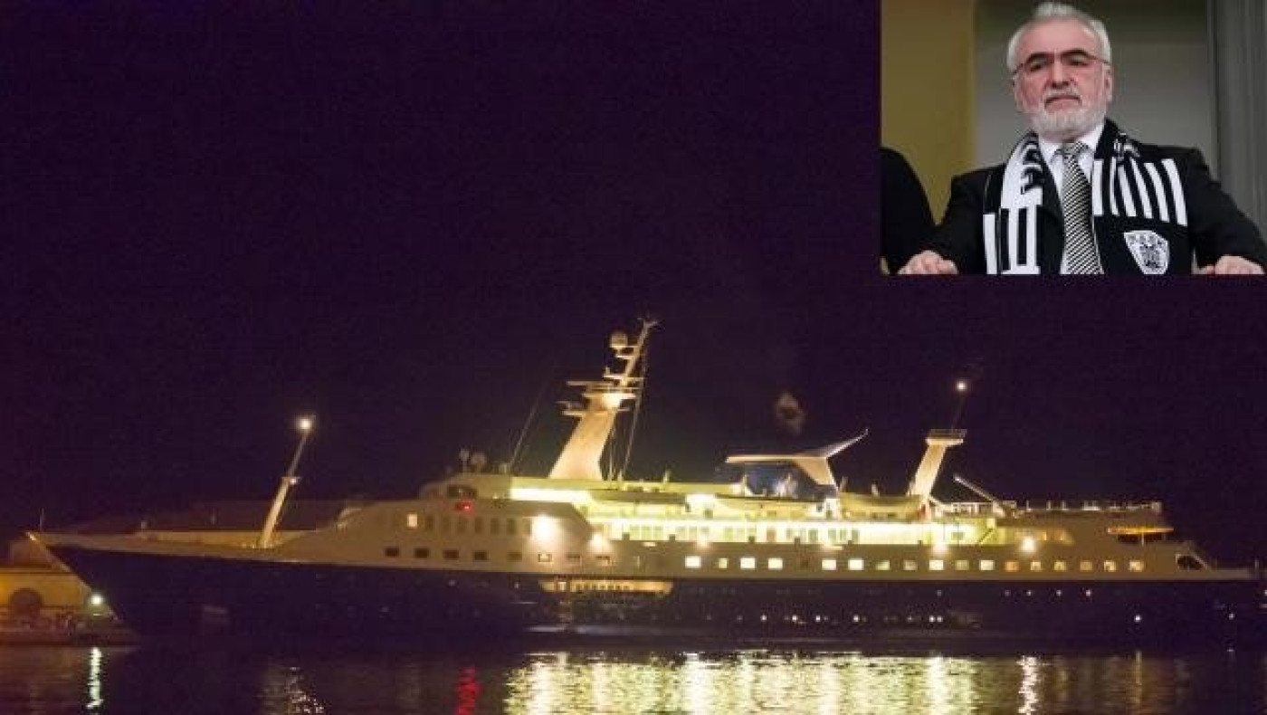 Στη Σύρο η θαλαμηγός "Alexander" με τον Ιβάν Σαββίδη