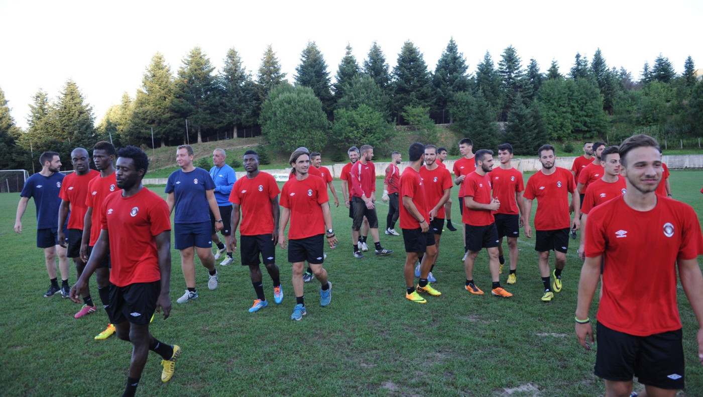 Παληγεώργος και... δύο ξένοι