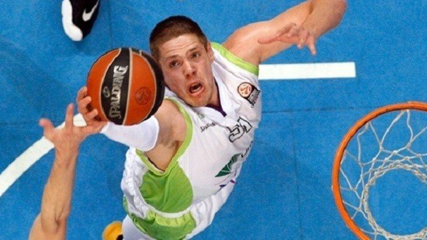 Ανακοίνωσε Στίματς και Γιάγκλα 