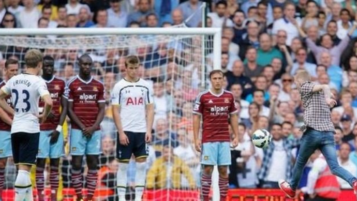 Οπαδός εκτέλεσε φάουλ της... Τότεναμ (VIDEO)