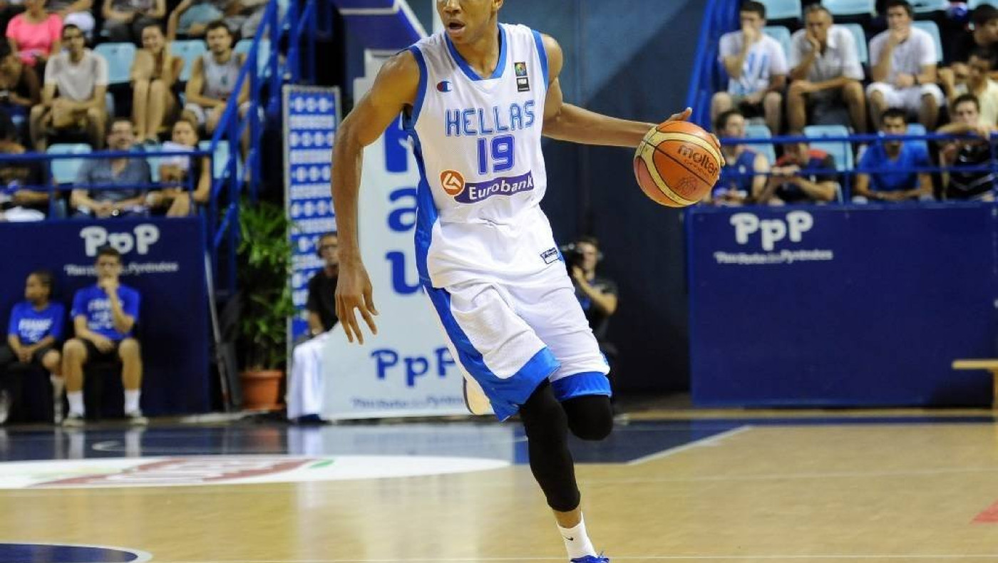 Στο νοσοκομείο ο Αντετοκούνμπο