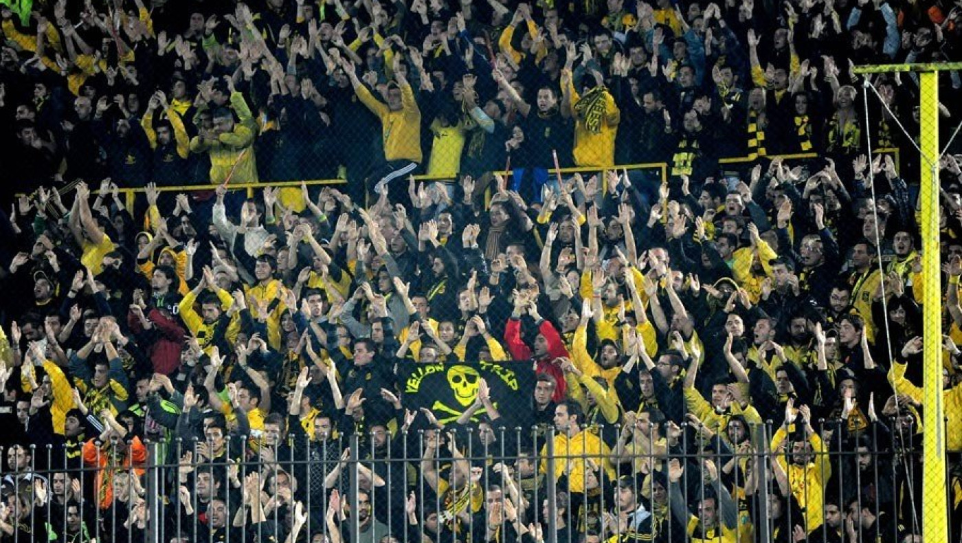 Με το μαχαίρι στα δόντια