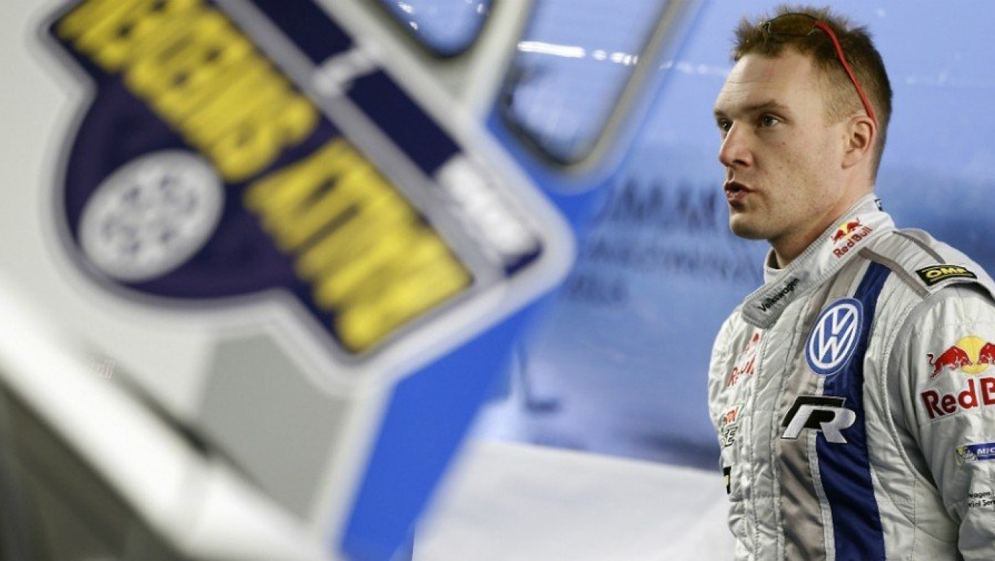 Στην κορυφή ο Λάτβαλα