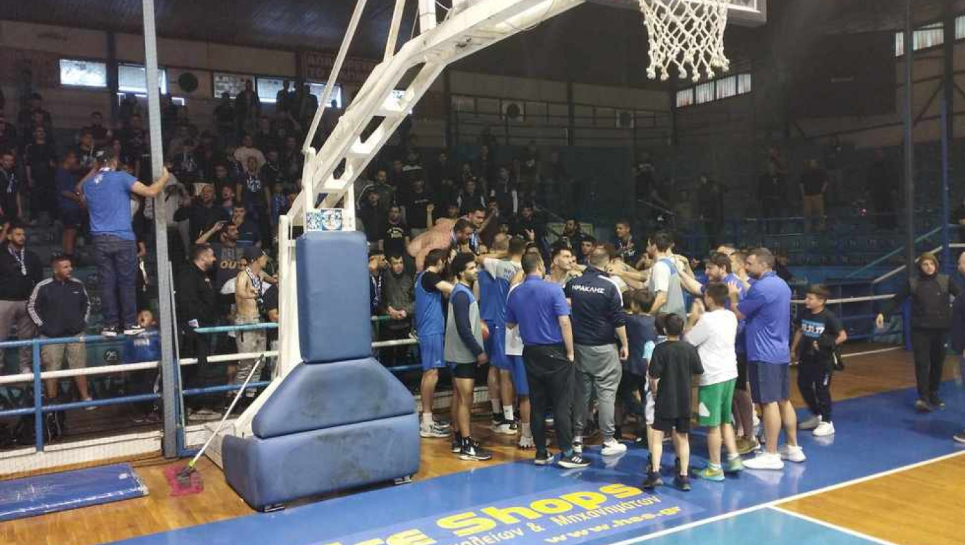 Ο κόσμος του Ηρακλή έστειλε το μήνυμα: «Φέρτε μας την άνοδο!» (vids)