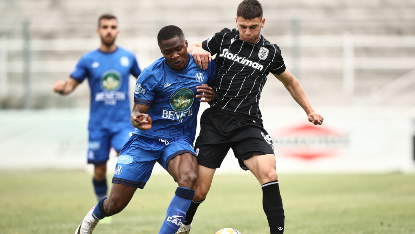 Ντέρμπι χωρίς νικητή με τέσσερα γκολ και πολλές μονομαχίες