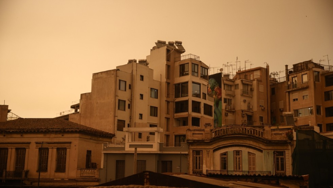 Αφρικανική σκόνη: Τι είναι ο υποτροπικός αεροχείμαρρος που φέρνει σκόνη και 35άρια