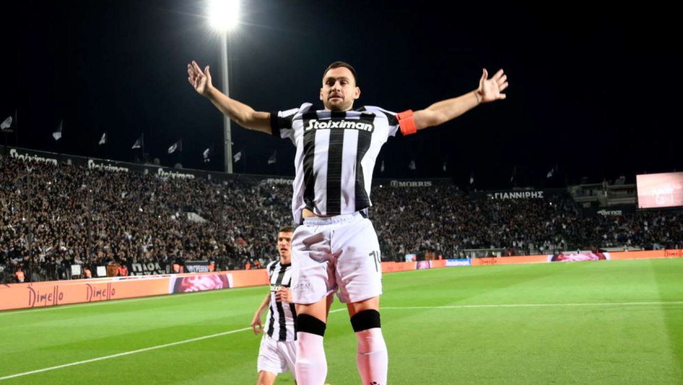 Έφτασε τις 200 εμφανίσεις με τον «δικέφαλο» και.. συνεχίζει ακάθεκτος!