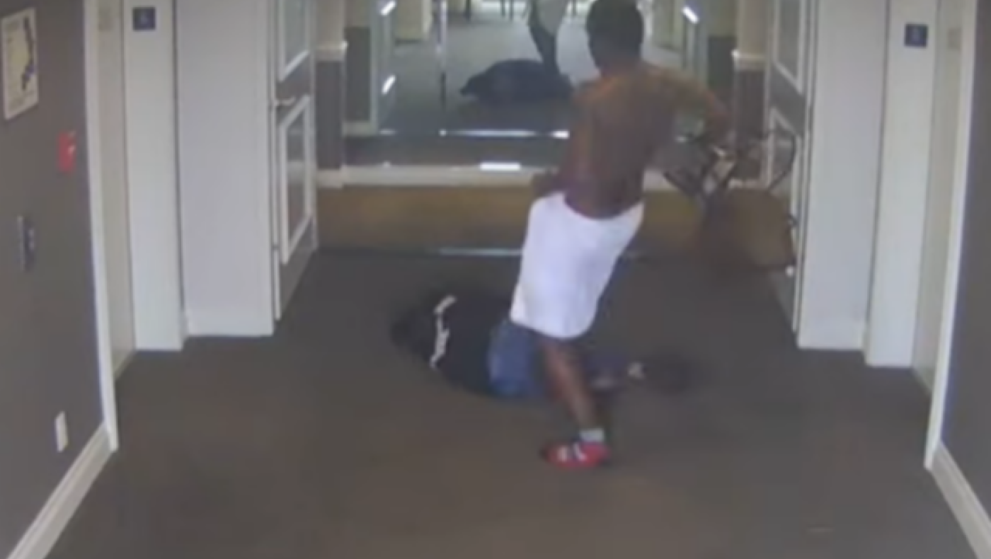 Puff Daddy: Σοκάρει το βίντεο που ξυλοκοπεί την πρώην σύντροφό του σε ξενοδοχείο