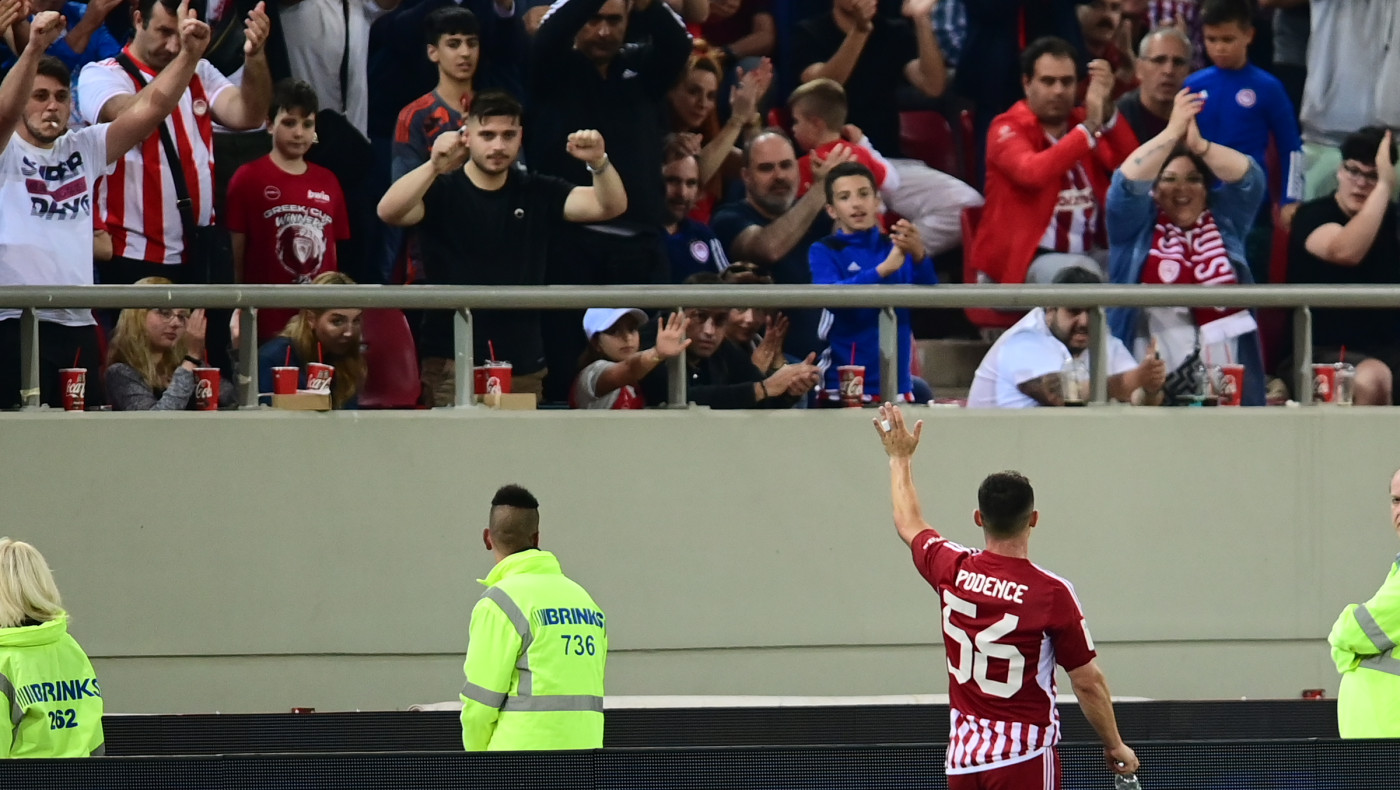 Ολυμπιακός: Η θέληση παραμονής, τα δάκρυα του Ποντένσε και τα δεδομένα