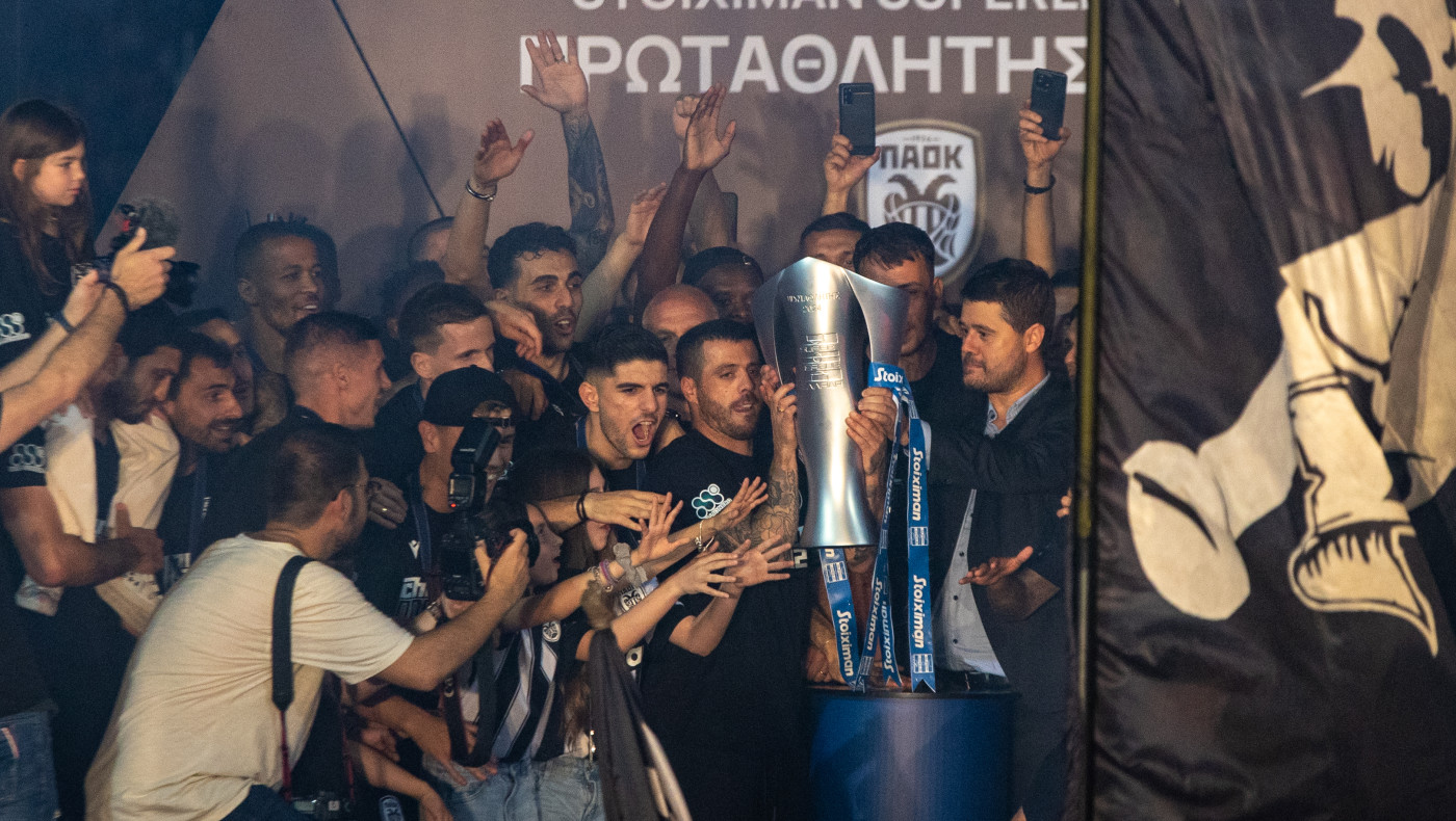 Κουλιεράκης: «Πήραμε το πιο αρ@@@@ Πρωτάθλημα»﻿!