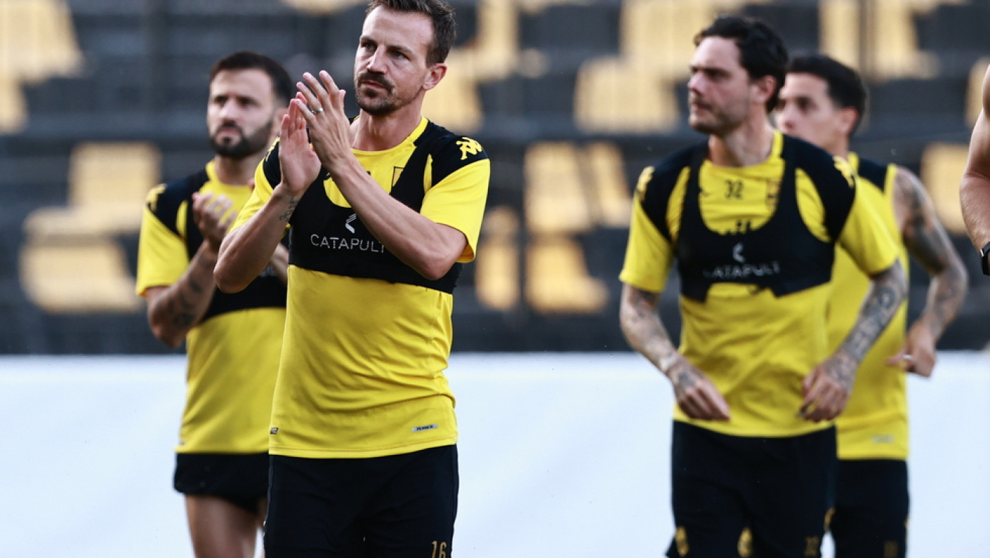 «Κύπελλο, Κύπελλο στον Πύργο τον Λευκό», πώρωση από τους οπαδούς του Άρη στην ανοιχτή προπόνηση