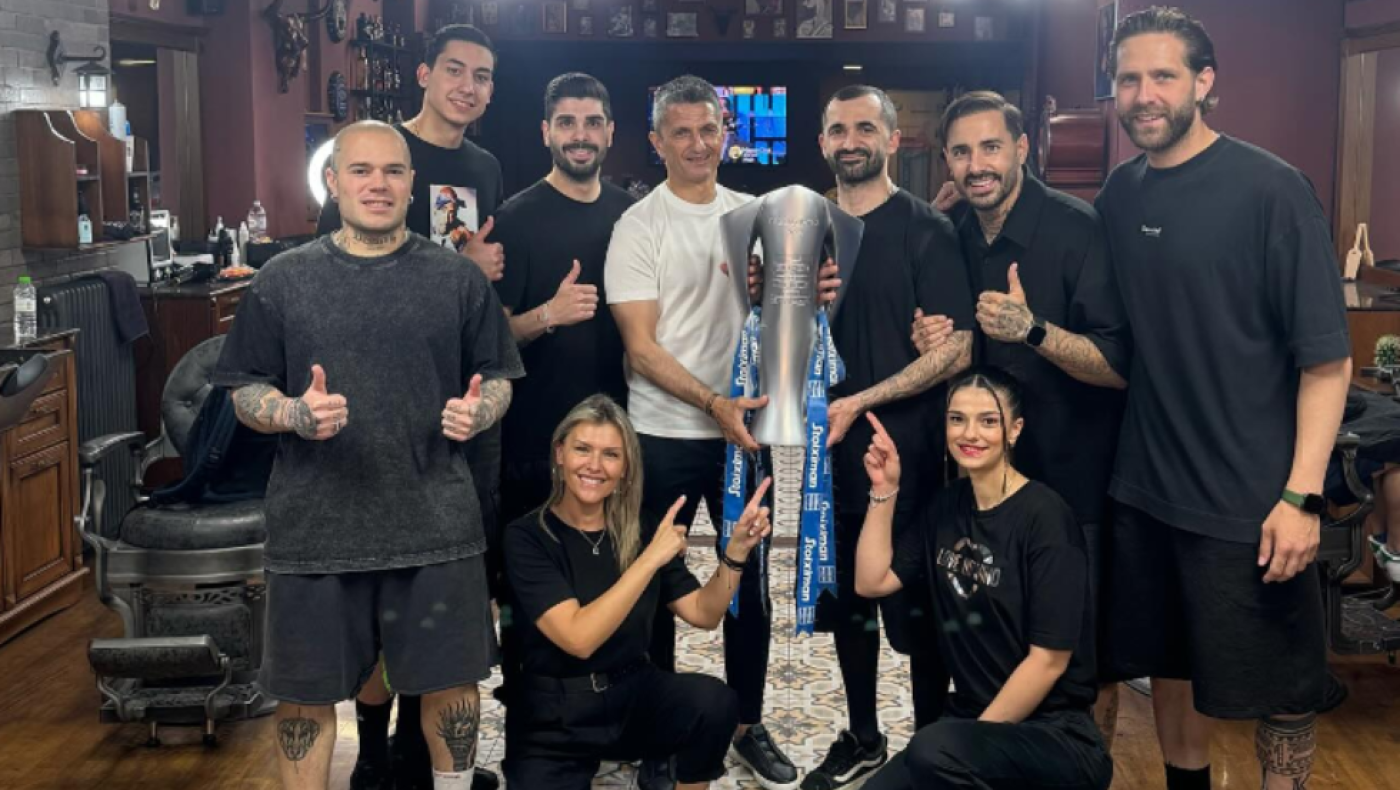 Ο Λουτσέσκου πήρε την κούπα και στο... κομμωτήριο