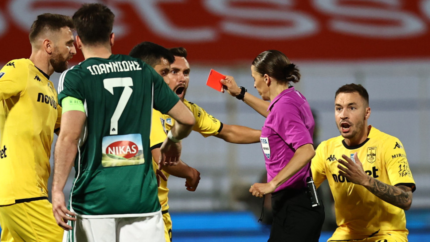 Άρης: Κλήθηκε σε απολογία από την ΕΠΟ για την παραλαβή των μεταλλίων