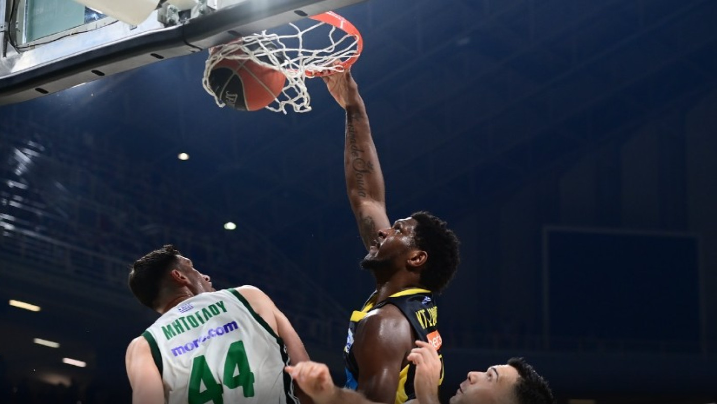 Μεταγραφές: Ενίσχυση με Ντε Σόουζα για Μαρούσι