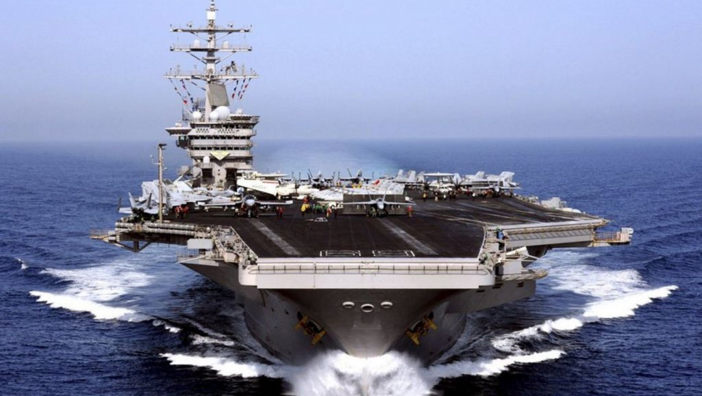 Οι Χούθι επιτέθηκαν στο αμερικανικό αεροπλανοφόρο Αϊζενχάουερ στην Ερυθρά Θάλασσα