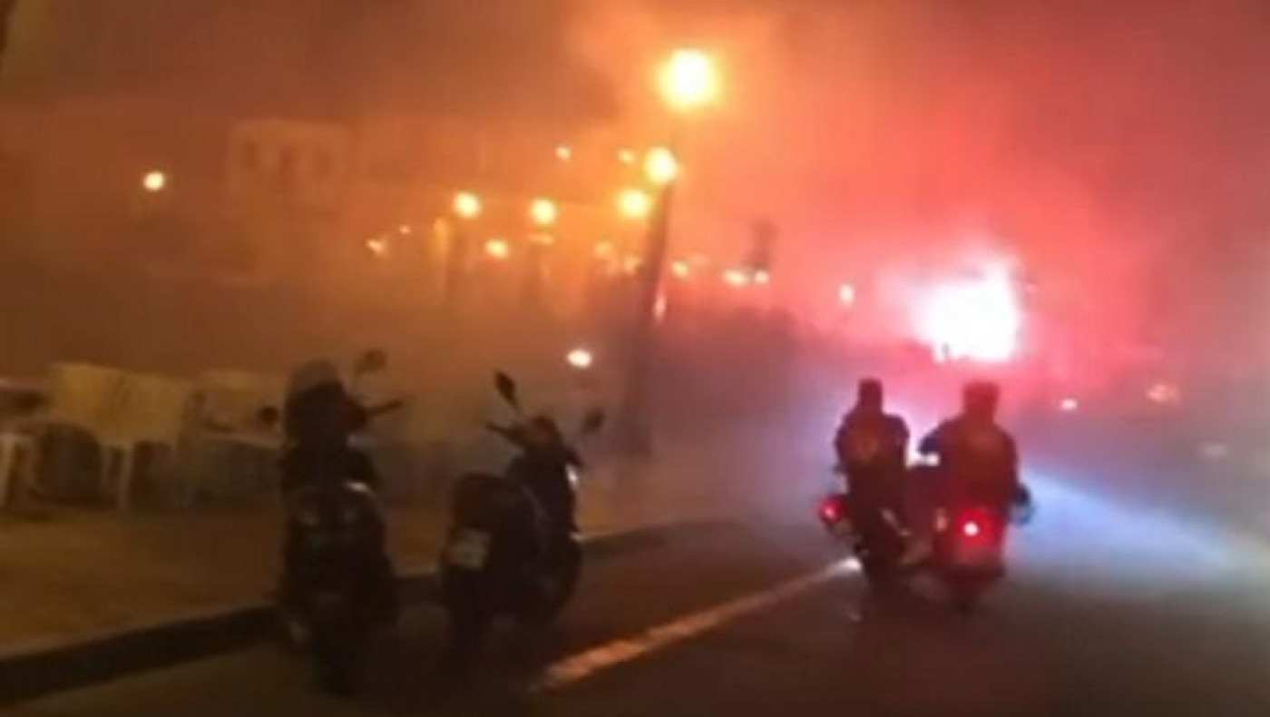 Τράκαραν οπαδοί του Ολυμπιακού με μηχανάκια μεταξύ τους