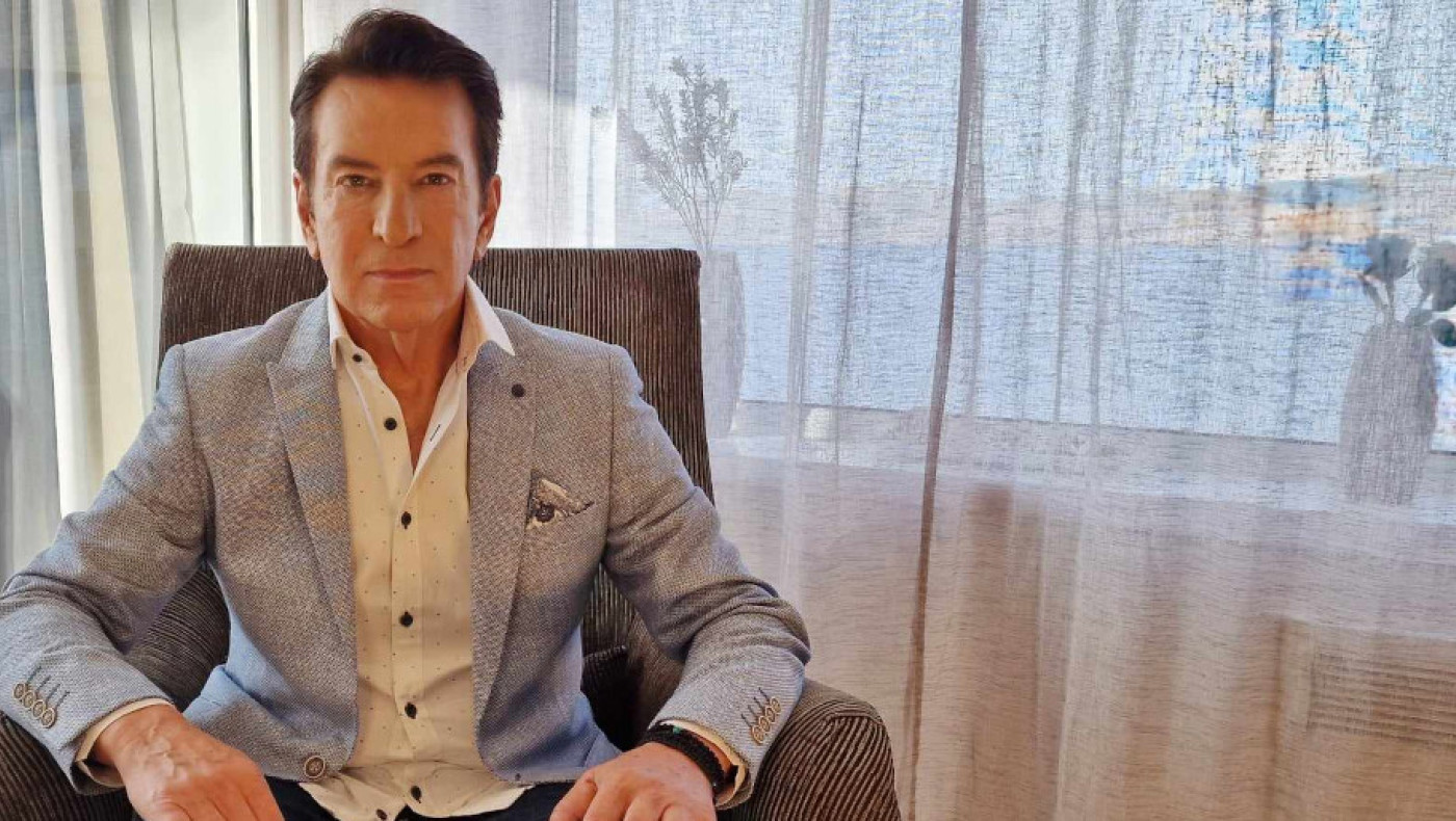 Η μεγάλη επιστροφή του Δημήτρη Κοντολάζου- Αυτό είναι το νέο video clip (pics)