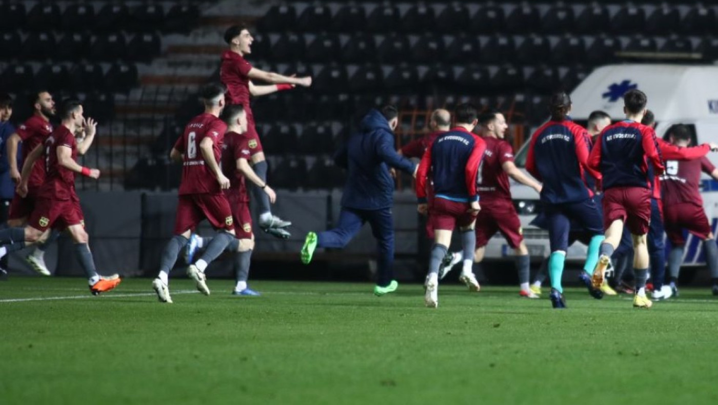 Χαμός στα αποδυτήρια για την άνοδο της ΑΕ Ευόσμου στη Γ Εθνική