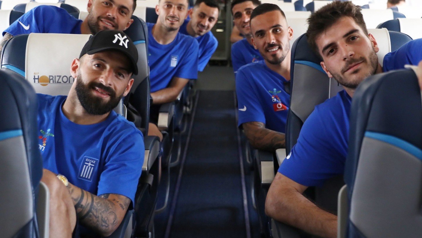 Έφτασε στη Γερμανία η αποστολή της Εθνικής