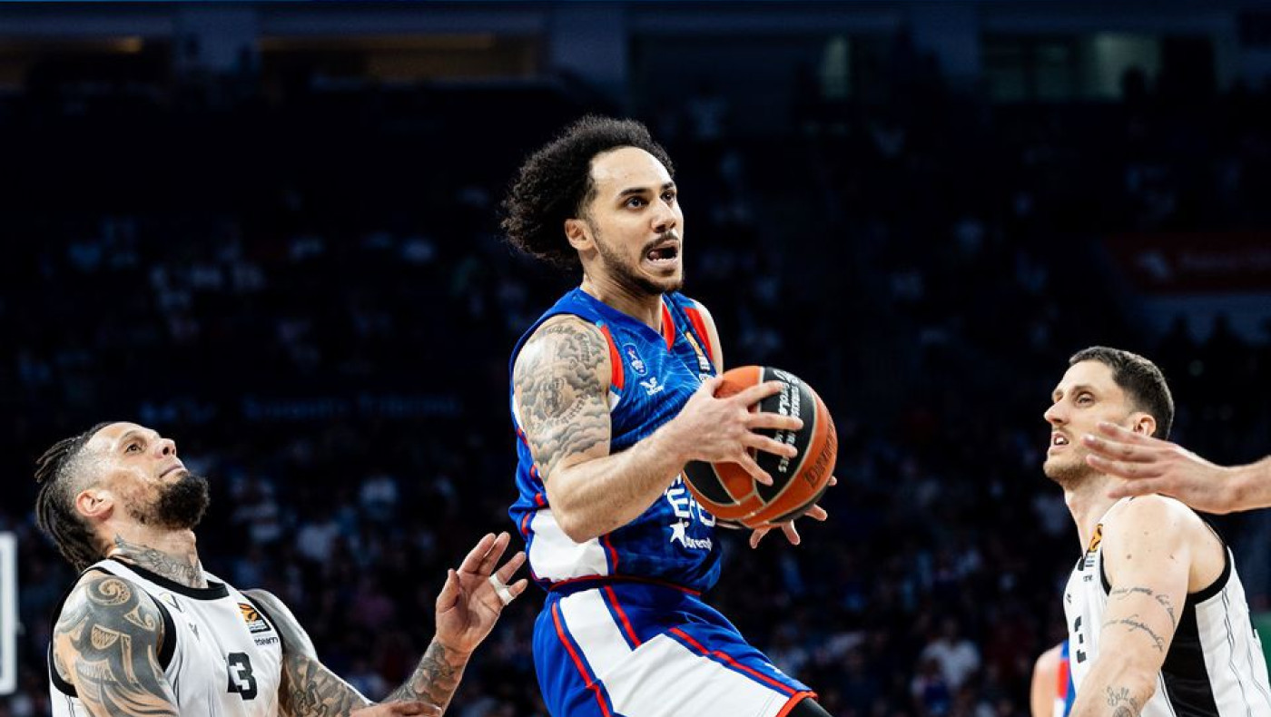 Στην Ανατολού Εφές για πάντα ο Λάρκιν, ανανέωσε μέχρι το 2028