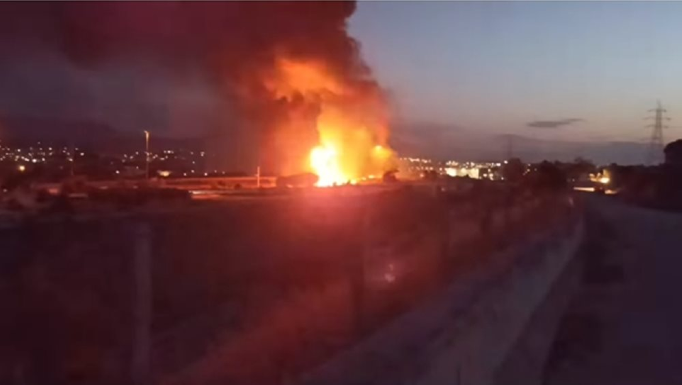 Τροχαίο με βυτιοφόρο: Κατεδαφίζεται η γέφυρα μετά την πυρκαγιά