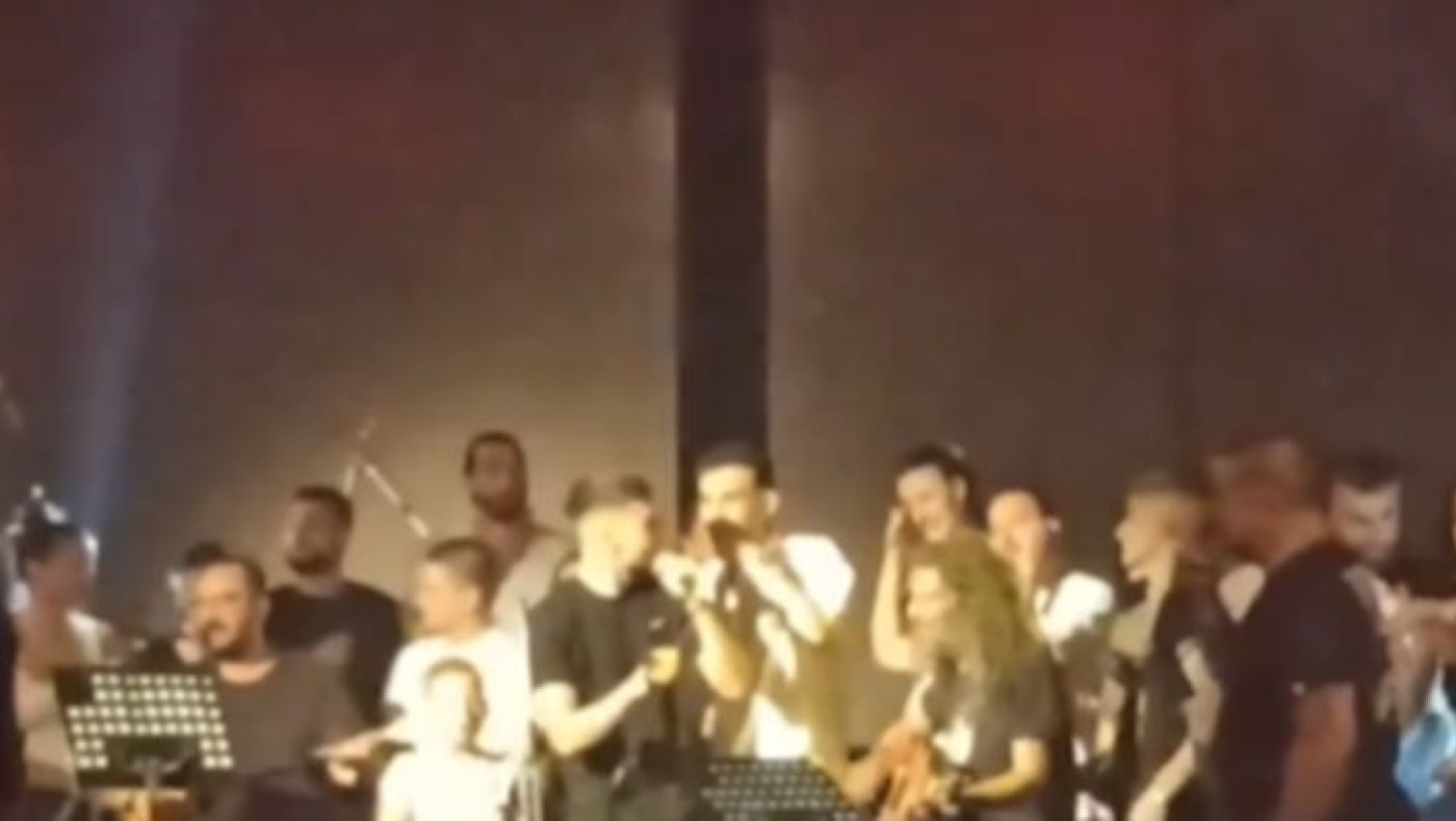 Γιορτή Θύρας 4: Μιχαηλίδης, Τζίμας τραγουδούν έναν από τους ύμνους του ΠΑΟΚ