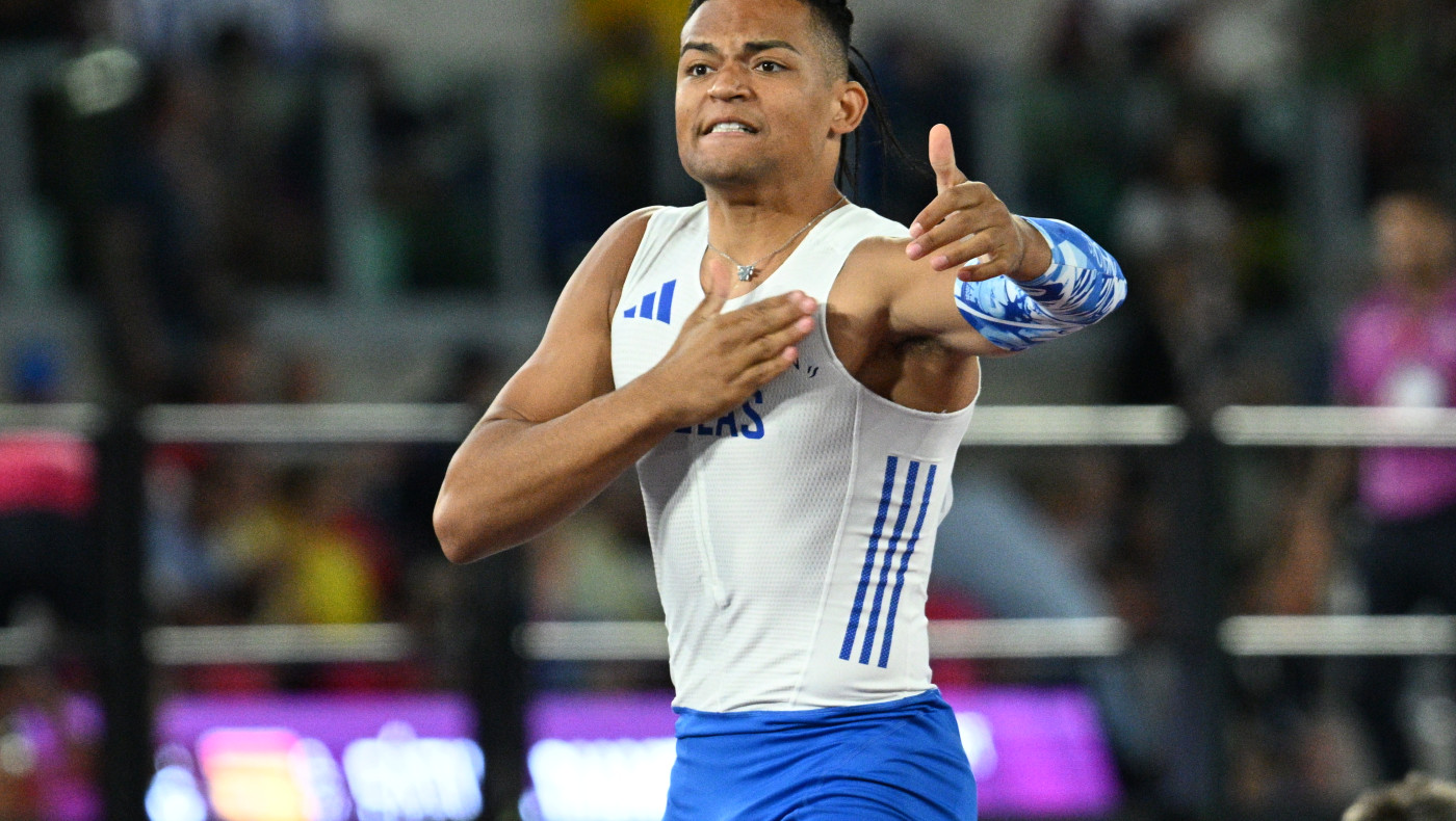 Καραλής: «Με ξεμάτιασε όλη η Ελλάδα - Όποτε φοράω το εθνόσημο, το σώμα μου πηγαίνει μόνο του»