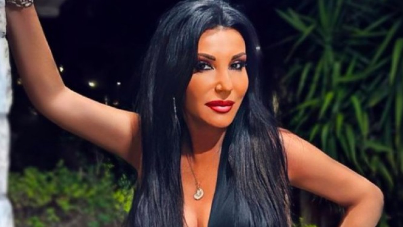 Τραγουδίστρια παραδέχεται: «Αν έπρεπε να κάνω αναγκαστικά one night stand, θα έκανα με τον Πασχαλάκη!» (vid)