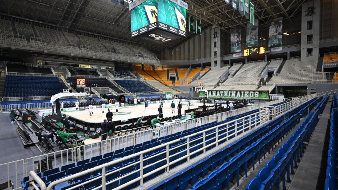 Ένταση στο ΟΑΚΑ: Επεισόδια μεταξύ οπαδών και ΜΑΤ με... τραυματίες