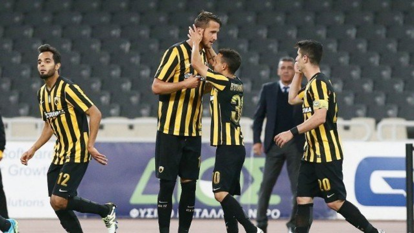 Ζορίστηκε, αλλά νίκησε η ΑΕΚ - επίδειξη δύναμης ο Ολυμπιακός