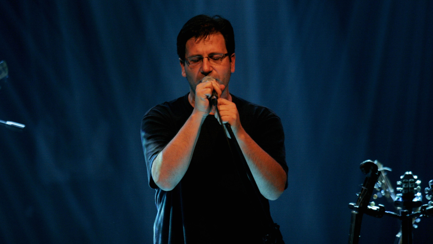 Θανάσης Παπακωνσταντίνου: Αποχαιρετά τις συναυλίες - «Εμένα ξεχάστε με»