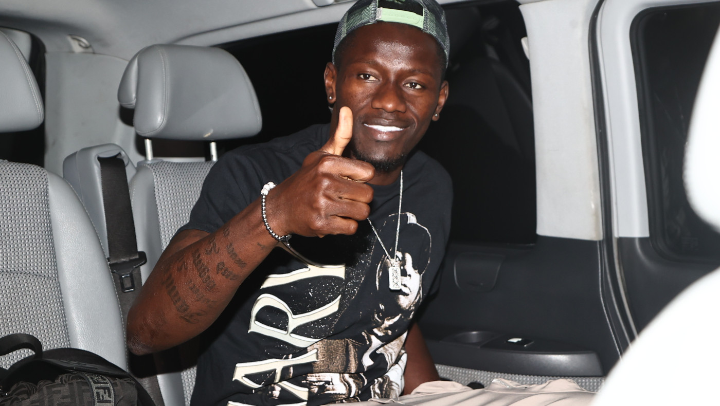 Φόρεσε τη φανέλα του ΠΑΟΚ και διάλεξε το... 2 ο Μαντί Καμαρά (pics)