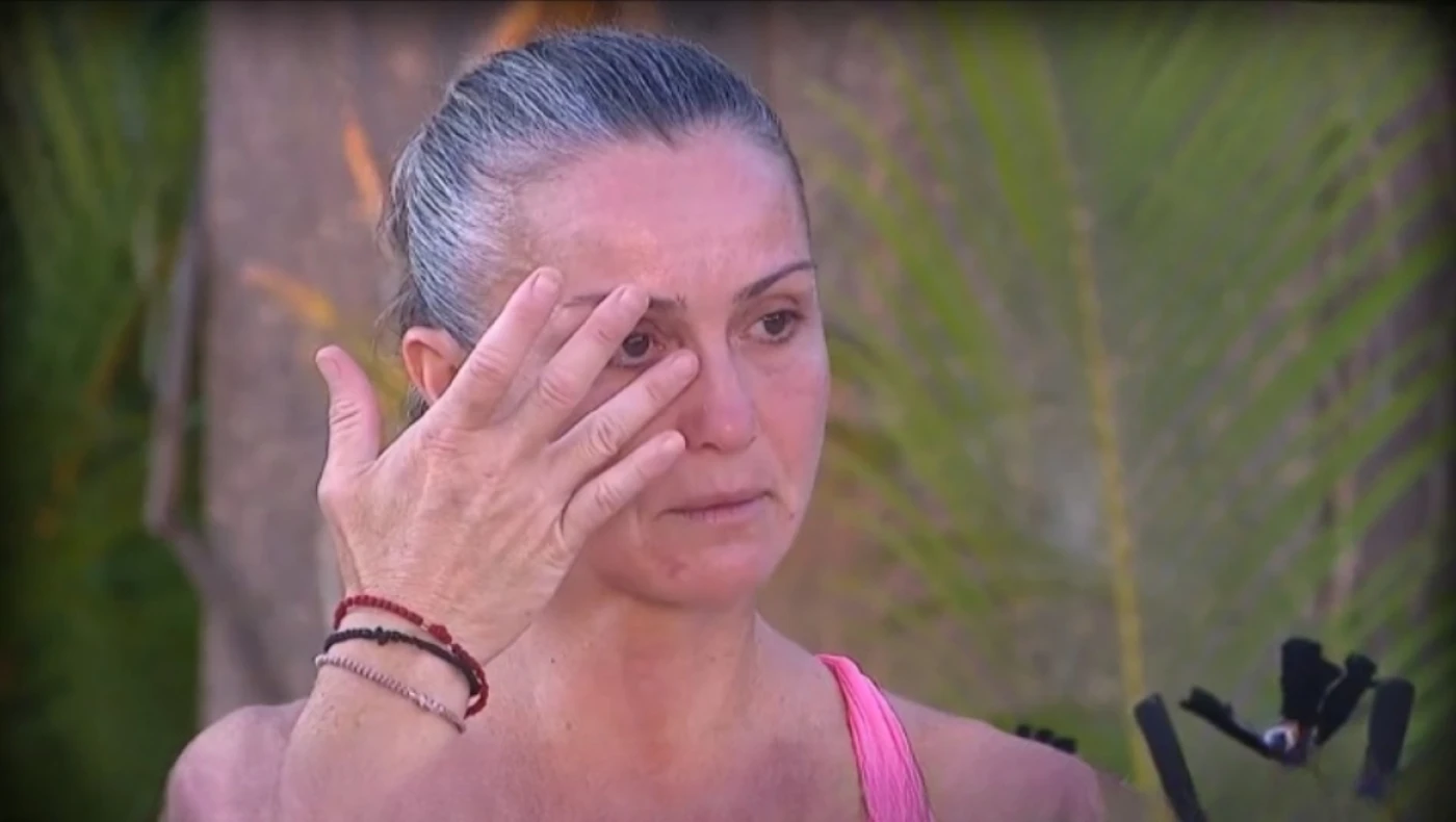 Survivor: Αποχώρησε με κλάματα πριν τον τελικό η Δώρα Νικολή