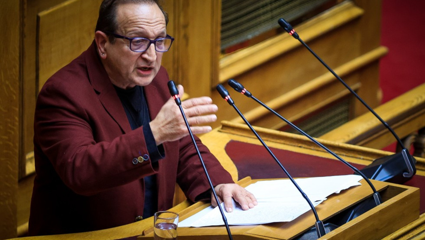 Ο Σπύρος Μπιμπίλας μήνυσε τον Αλέξη Κούγια για «χυδαίες, ρατσιστικές, ομοφοβικές δηλώσεις»