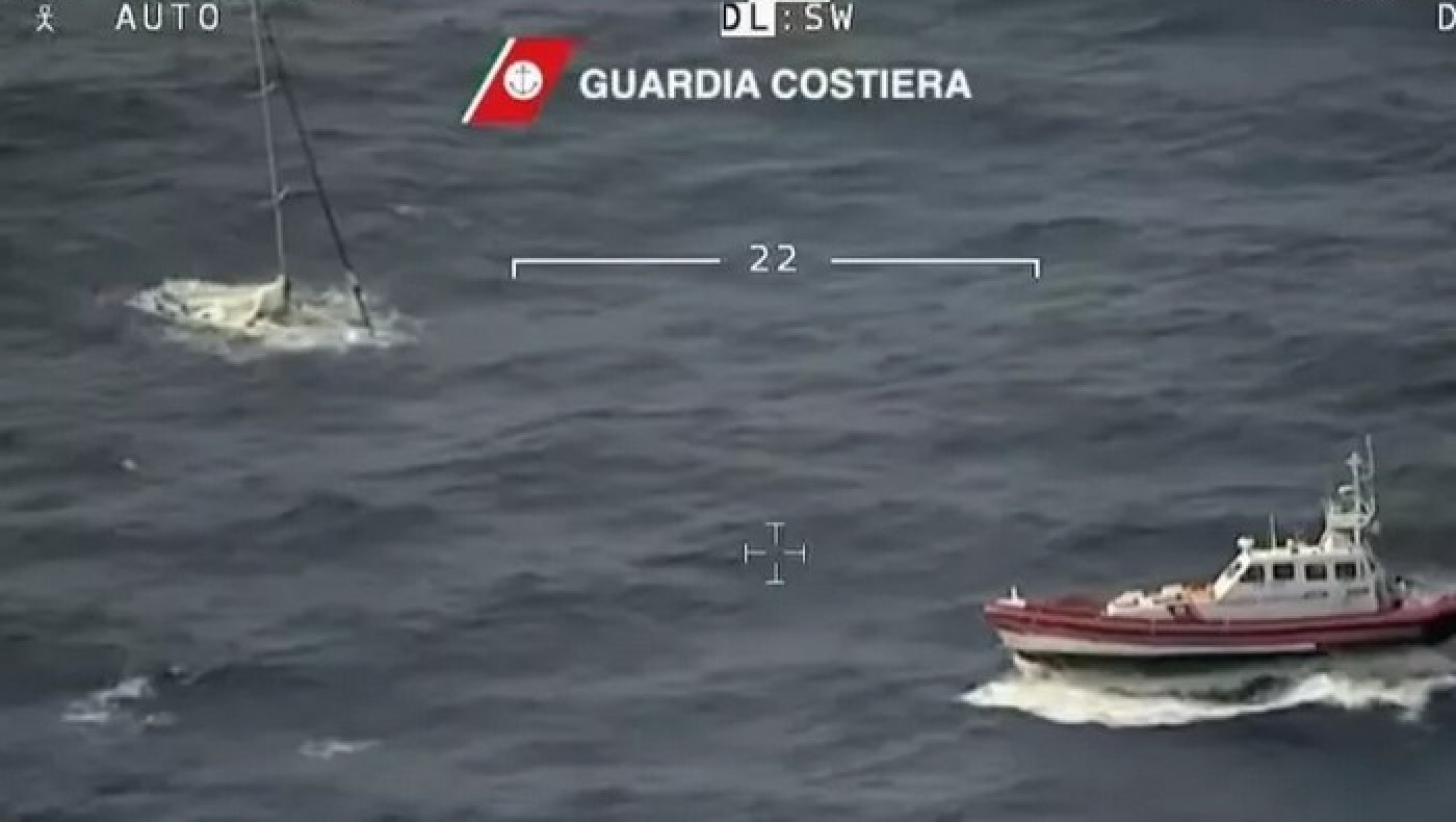 Φρίκη: 16χρονη βιάστηκε και στραγγαλίστηκε μέσα σε σκάφος που μετέφερε μετανάστες