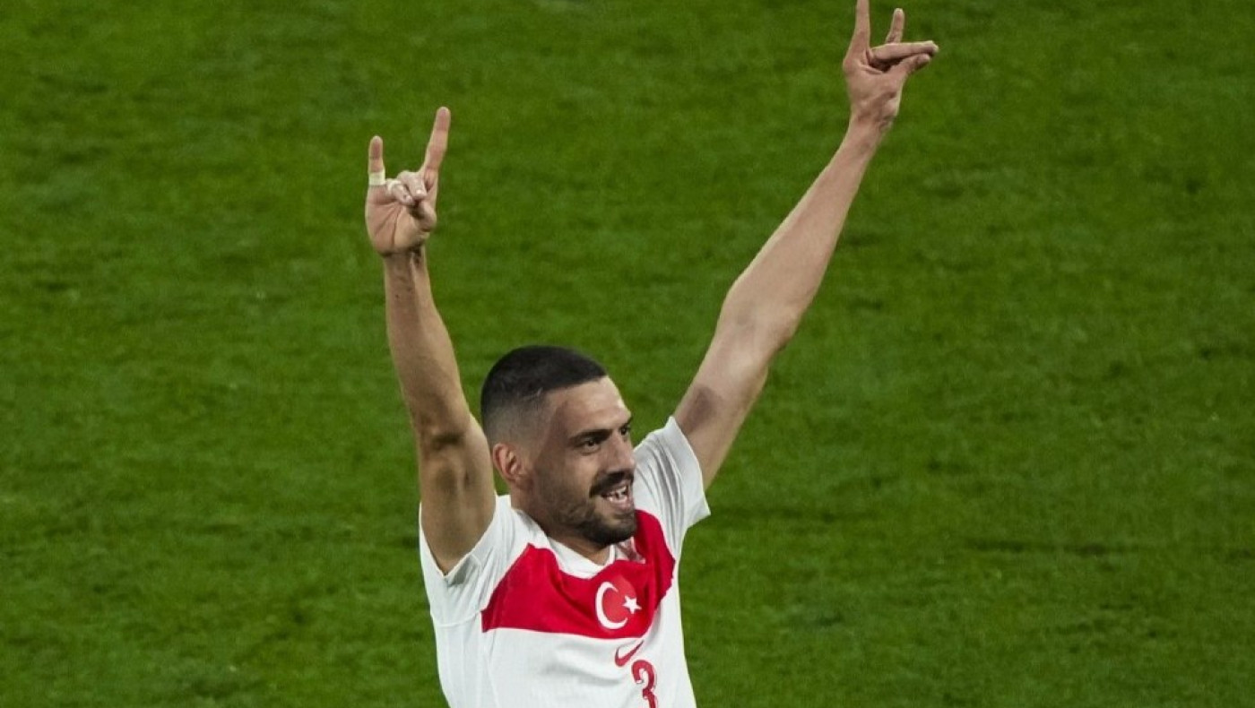 Τουρκία: «Απαράδεκτη η πειθαρχική έρευνα της UEFA κατά του Ντεμιράλ»