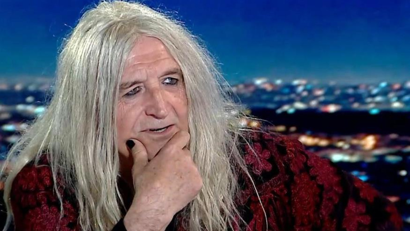 Νίκος Καρβέλας: Ετοιμάζει νέο κόμμα και ζητά γκρέμισμα των εκκλησιών