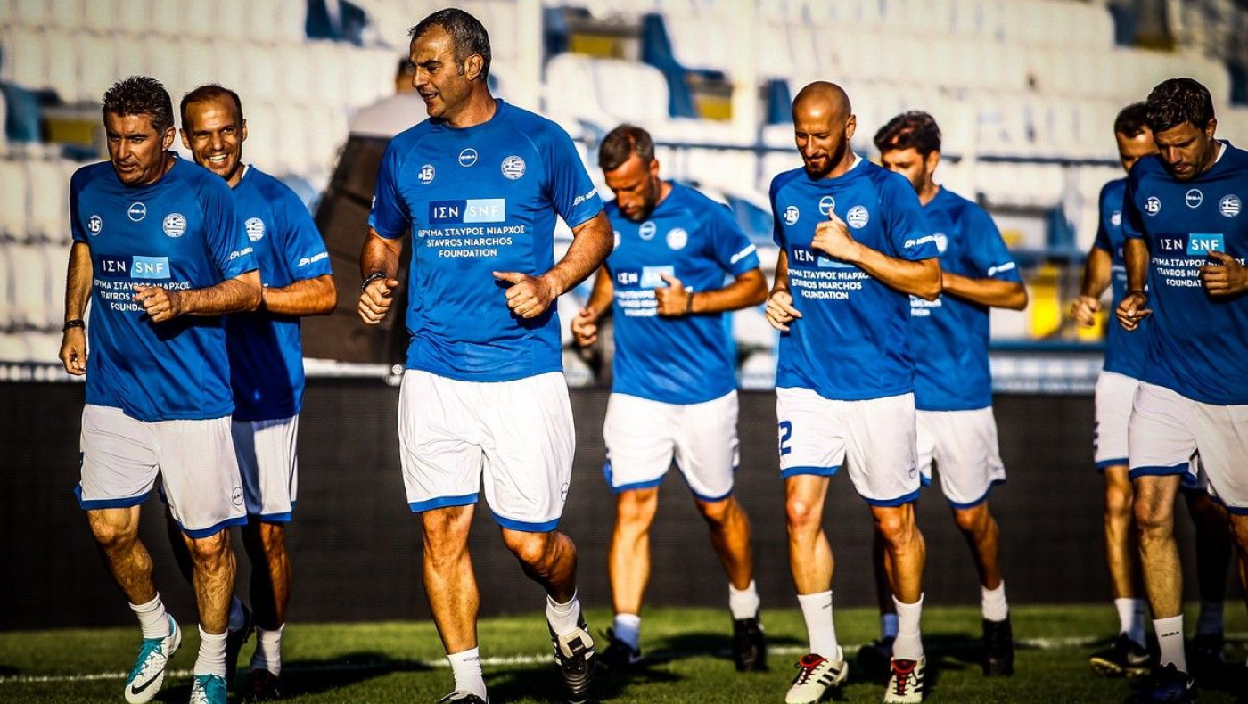 Δείτε ζωντανά το παιχνίδι των Legends 2004 με τους UEFA Stars (vid)