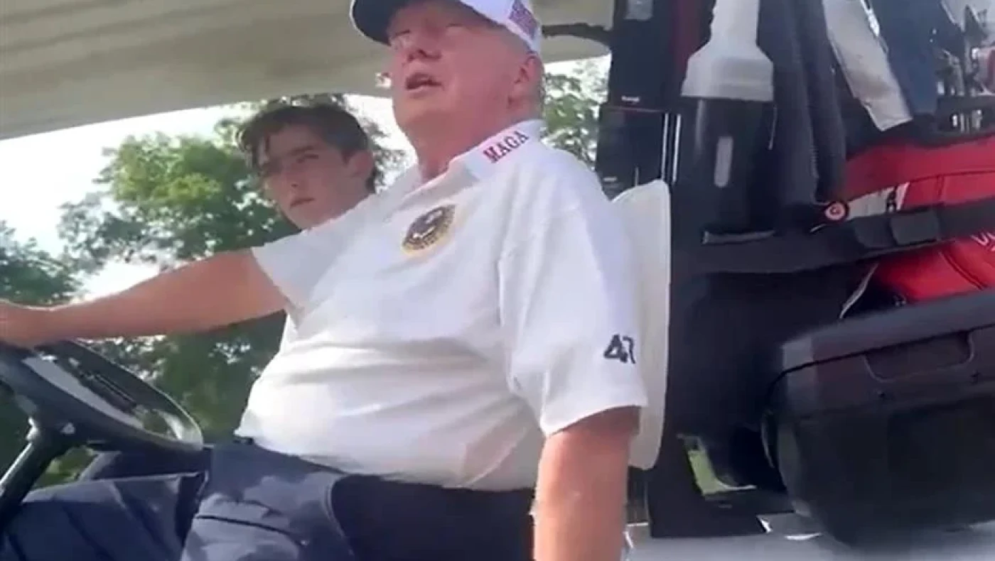 Ο Τραμπ αποκάλεσε τον Μπάιντεν «κατεστραμμένο σωρό από σκ@τ@»