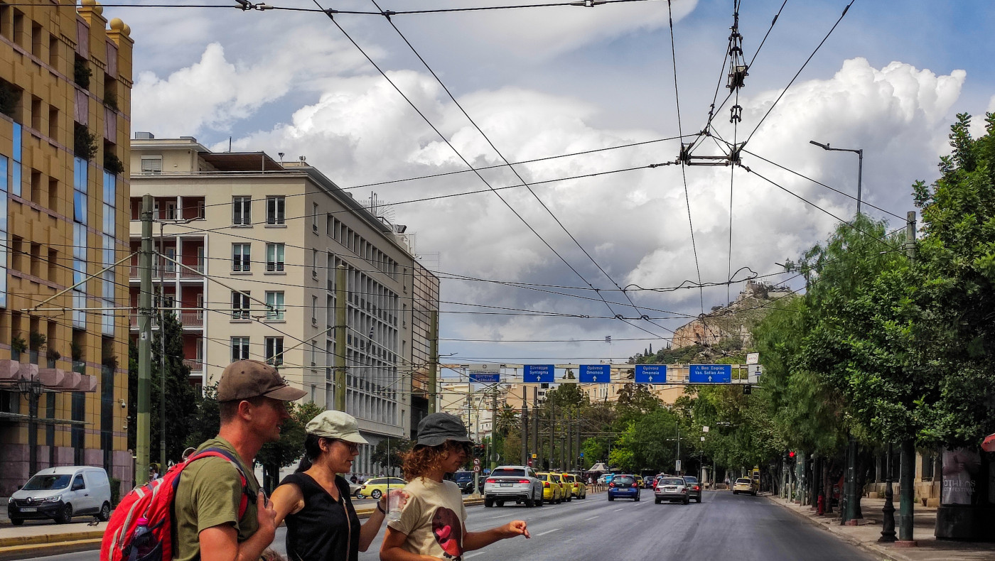 Καιρός: Με 38άρια και πολλά μποφόρ «κλείνει» το Σαββατοκύριακο (vids)