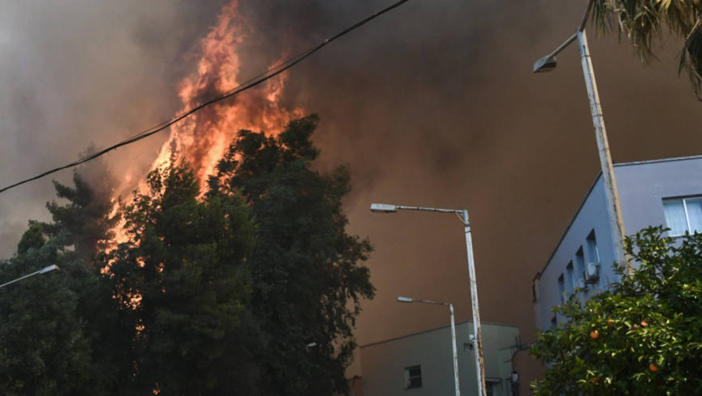 Πάτρα: Προσαγωγή υπόπτου για τη φωτιά-Απειλούσε πως θα κάψει το Καραμανδάνειο