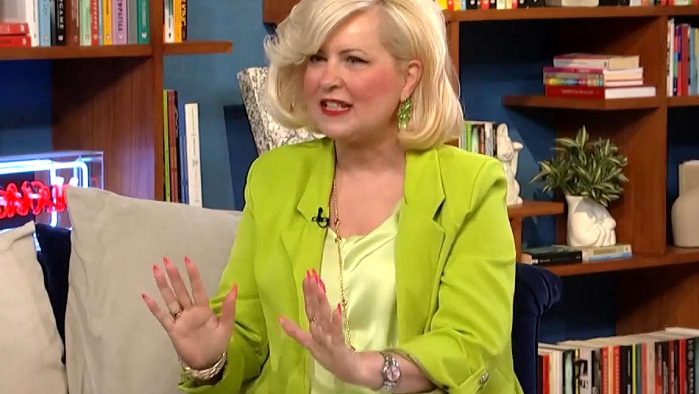 Κατερίνα Σαλακά: Ποια είναι η διάσημη NLP trainer που... «αξίζει»