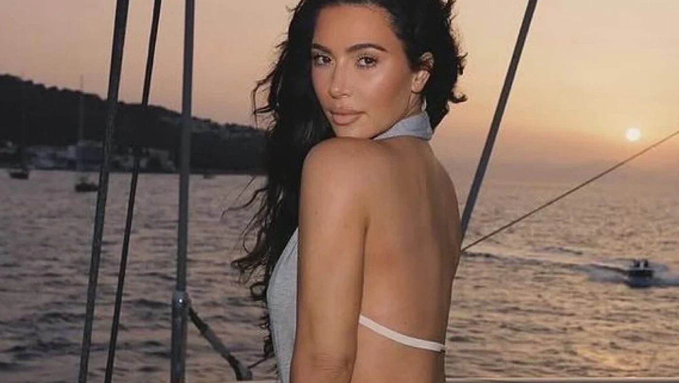 Κίμ Καρντάσιαν: Φωτογραφίες από τις διακοπές στην Ελλάδα