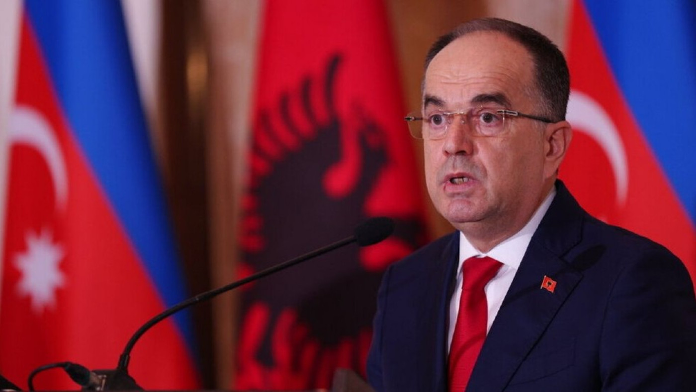 Πρόκληση από τα Τίρανα: Ο Αλβανός πρόεδρος σε τελετή για τη «γενοκτονία των Τσάμηδων»