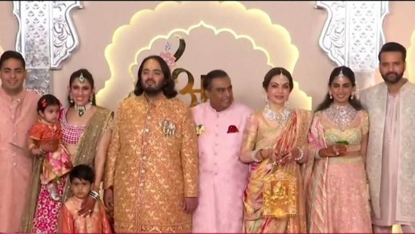Ινδία: Ο «γάμος της χρονιάς» του γιου του πλουσιότερου ανθρώπου της Ασίας! (vid)